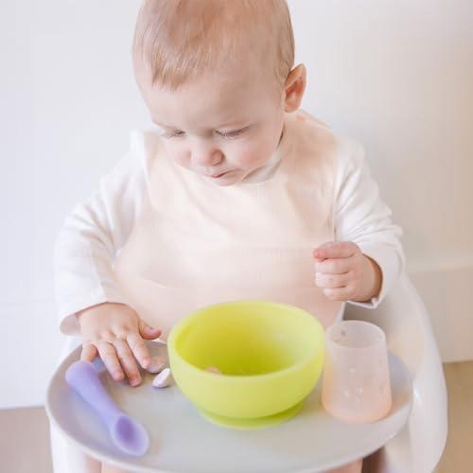 Olababy Fold N Go Silicone Baby Bib w Travel Case | Kiwi